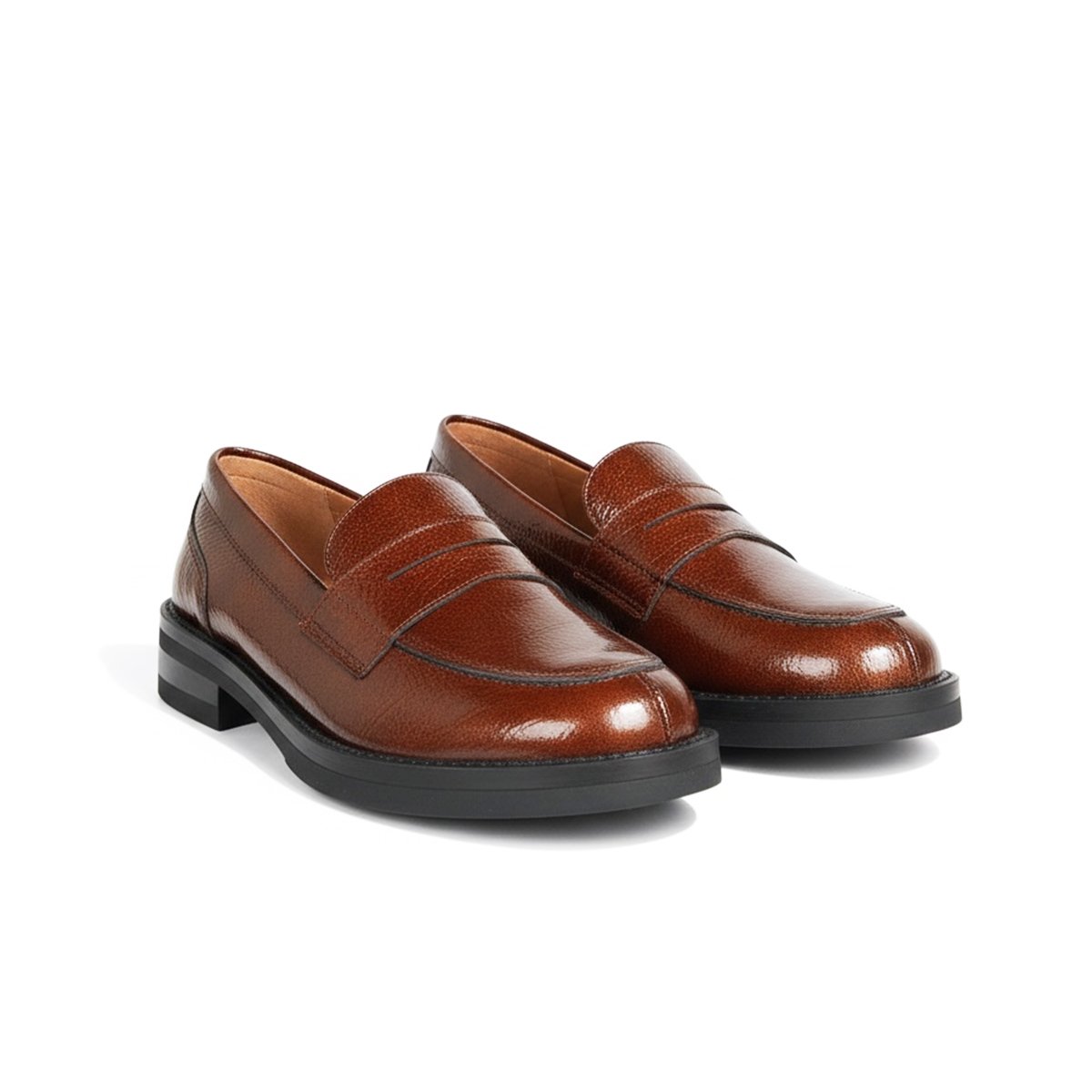 حذاء من جلد حقيقي