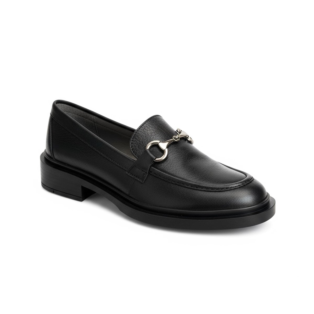 05 CHAUSSURE EN CUIR GRIS - الصورة 7